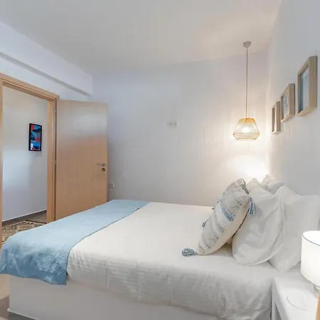 Avona, Kastraki Naxos, By Naxosvibe *