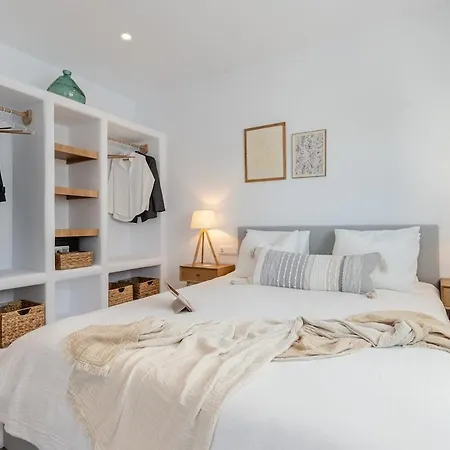 Avona, Kastraki Naxos, By Naxosvibe *