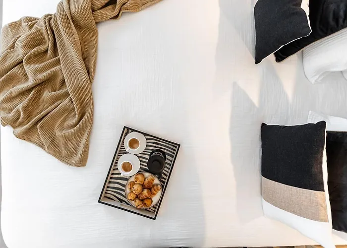 Avona, Kastraki Naxos, By Naxosvibe