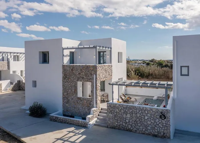 Avona, Kastraki Naxos, By Naxosvibe *