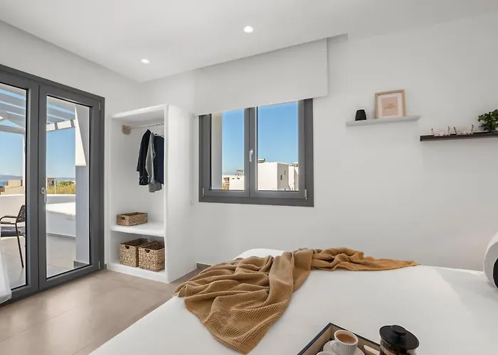 Avona, Kastraki Naxos, By Naxosvibe